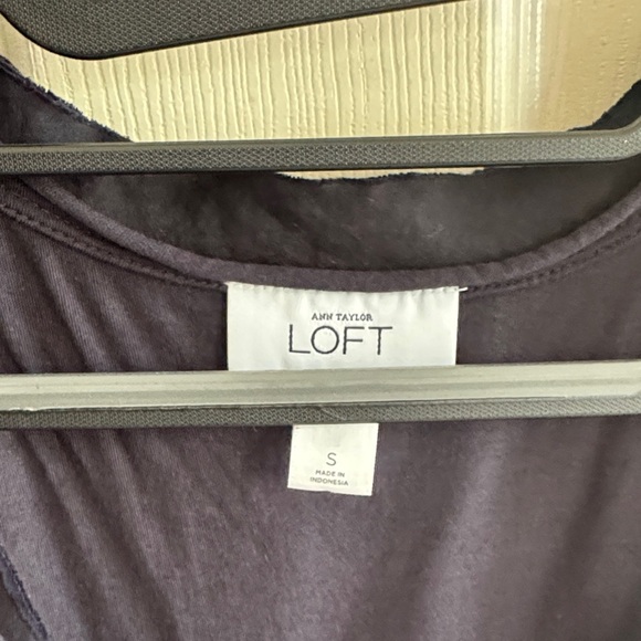 Ann Taylor Black Sleeveless Top - Picture 2 of 6